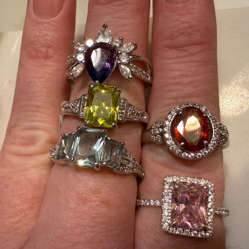 NWT Bomb Party size 10 rings (all 5)